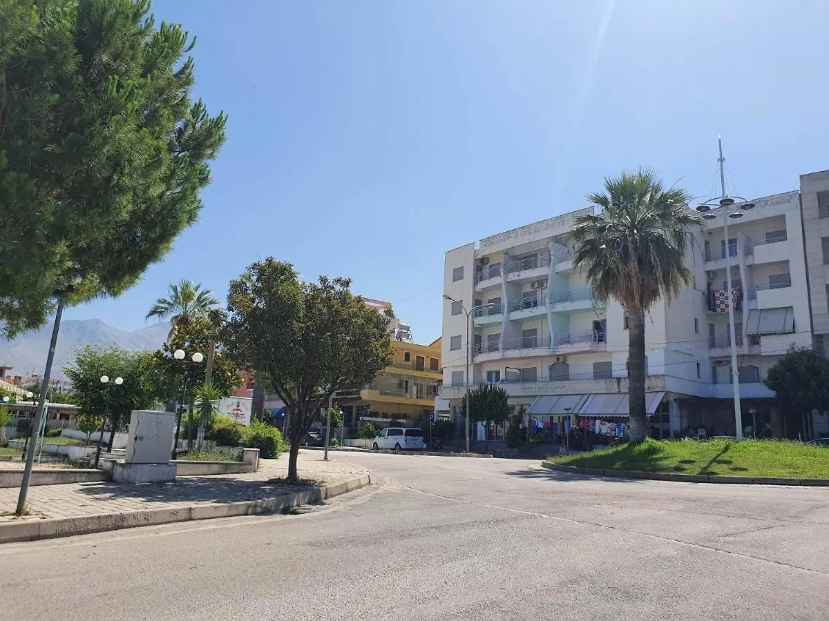 Mountain Meets Sea-Spectacular View In Orikum Apartment Albanie
