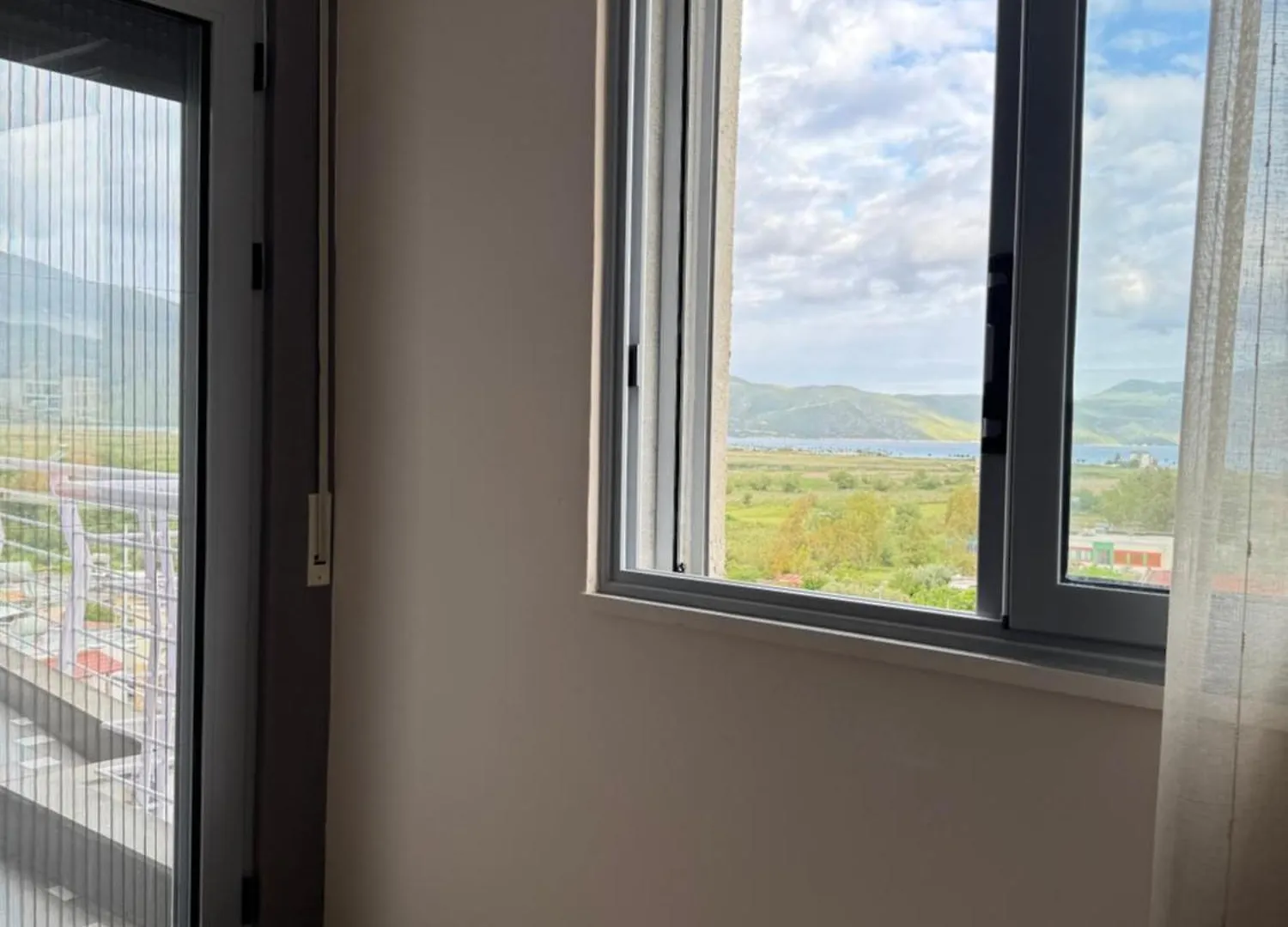 Mountain Meets Sea-Spectacular View In Orikum Apartment