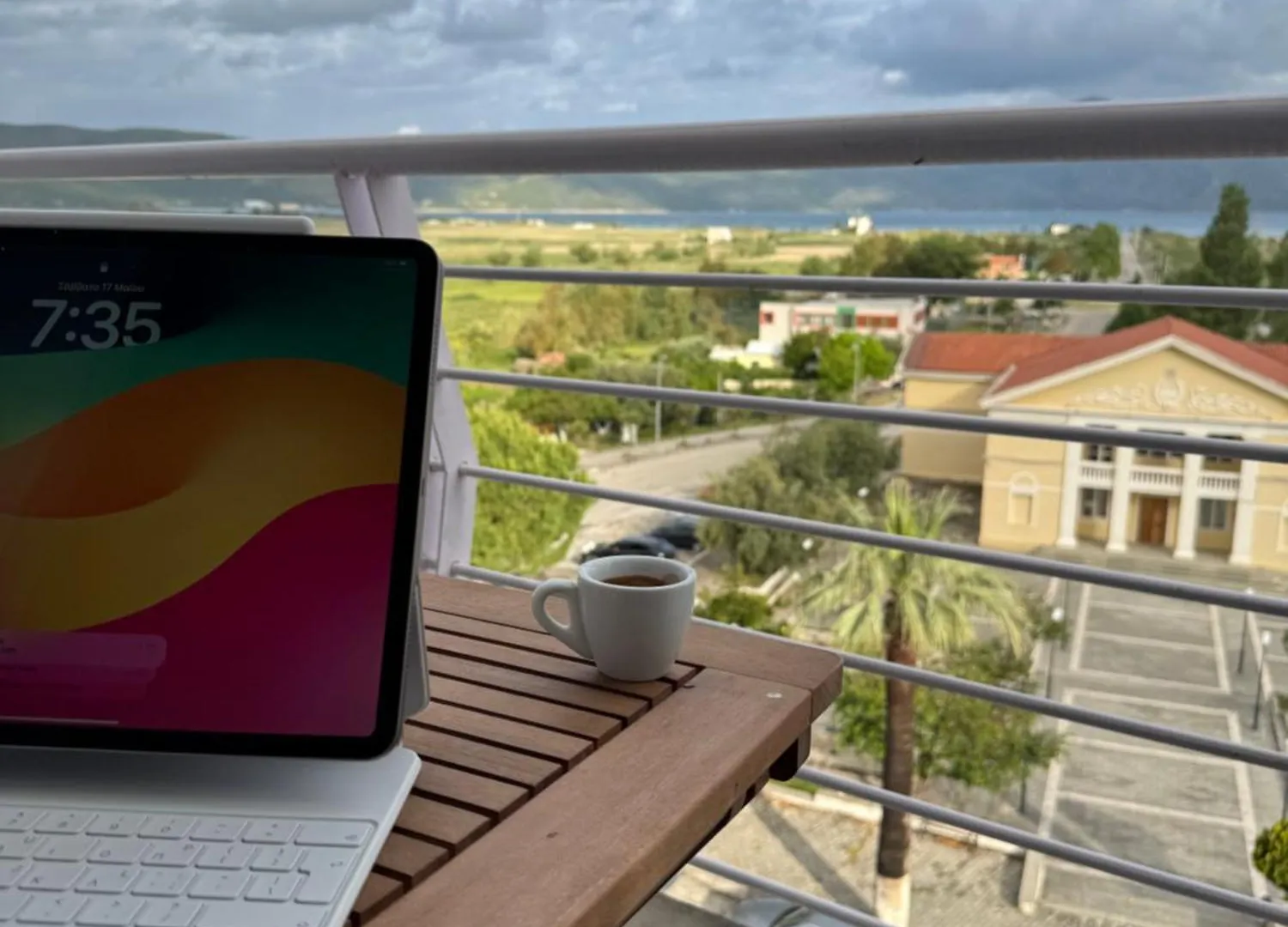 Mountain Meets Sea-Spectacular View In Orikum Apartment Albanie